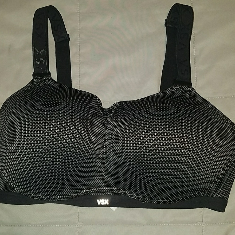 Victoria's Secret sport bra 34dd